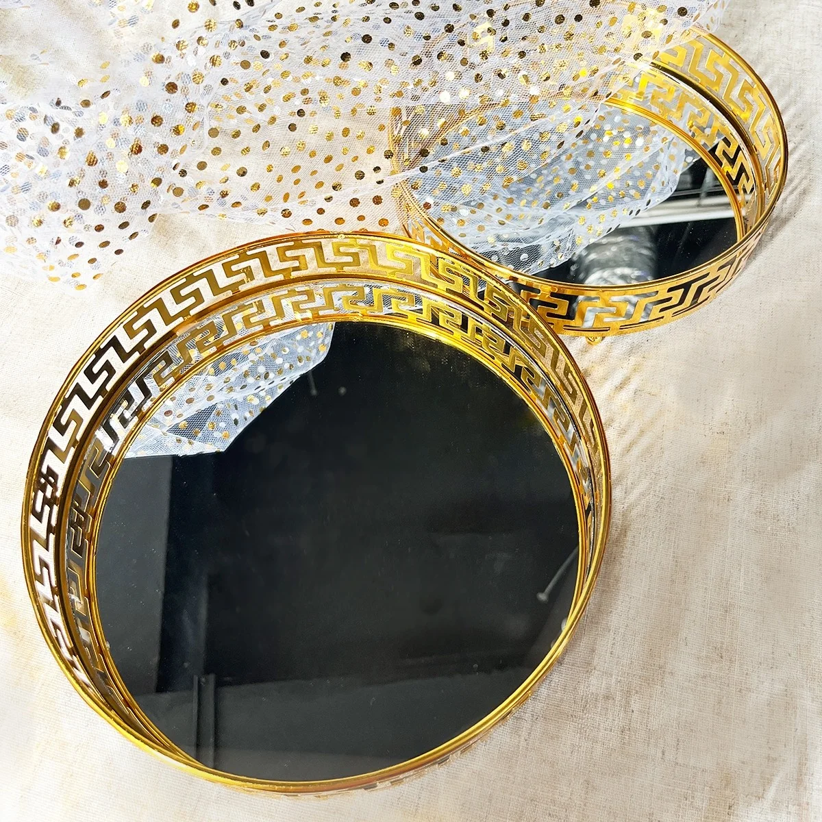 Mirror Tray Set — detail